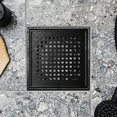 PURUS  kvadrātveida dekoratīvā melna reste "Chess" paklājiņš 197x197mm